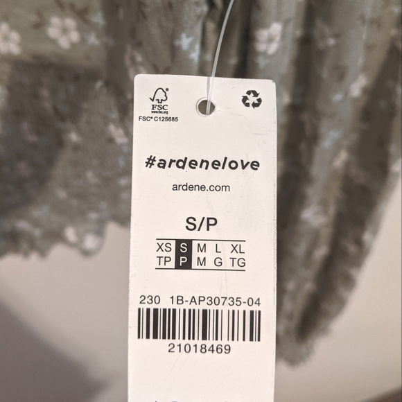 Floral Ruched Long Sleeve Top - Picture 5 of 7